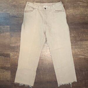 beige Dickies raw hem pants (^_-)